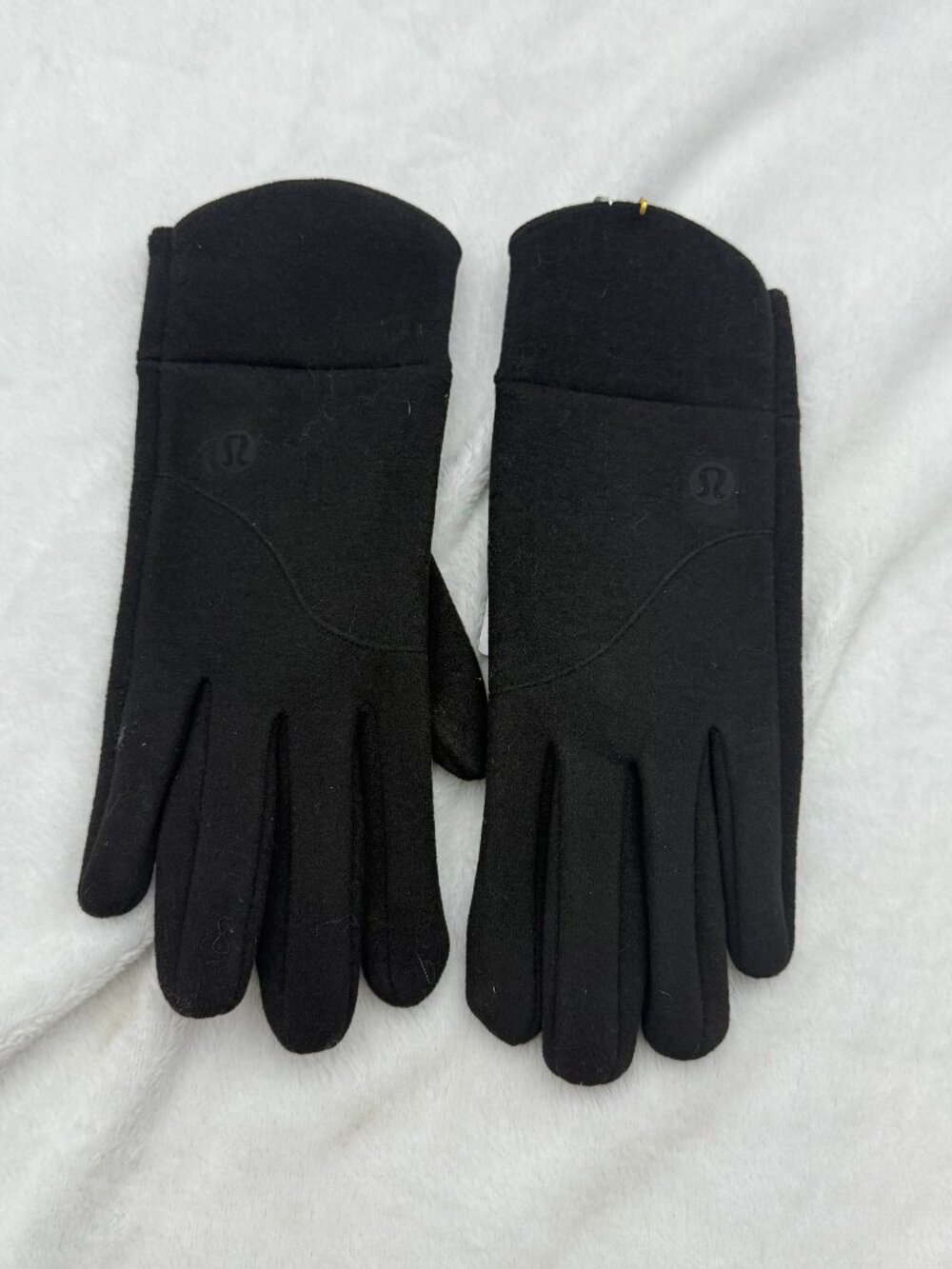 Lululemon Everyday Gloves